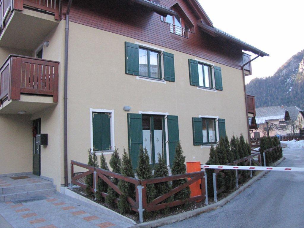 Apartment Mojstrovka With Terrace In City Center Kranjska Gora Habitación foto